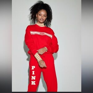 🐸 PINK Victoria's Secret Ivy Fleece classic crewneck sweatshirt